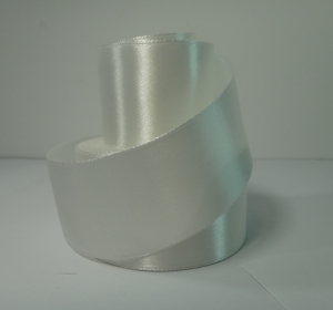 Лента атласная 40 мм (цв.бело-молочный/ 23 метра)