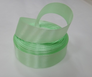 Лента атласная 25 мм(цвет 181 салатный 23 метра )