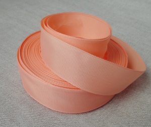 Лента репсовая 2,5 см ( 23 м )яркий персик