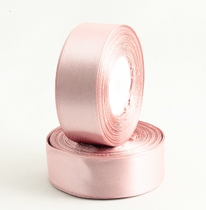 Лента атласная 25 мм( цв .41 бежево-розовый 23 метра в рулоне)